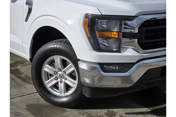 $39777 : Ford F-150 2023 4x4 XLT 4dr image 9