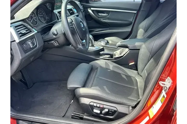 $11989 : BMW 3 Series 2018 330i 4dr S image 9