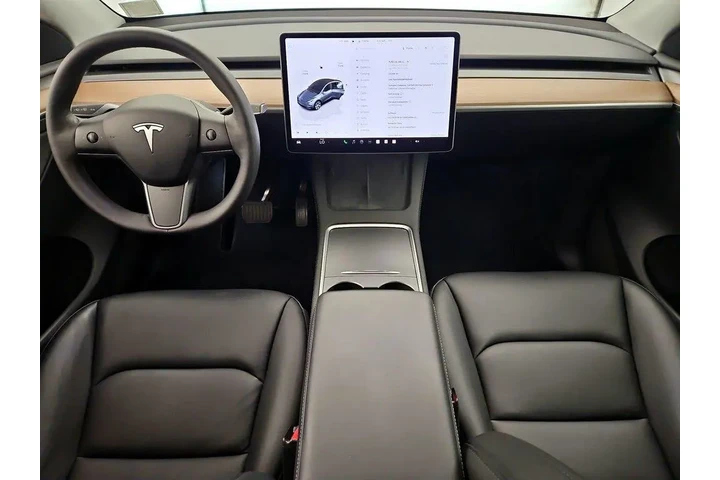 $35998 : Tesla Model Y 2023 AWD Long image 9