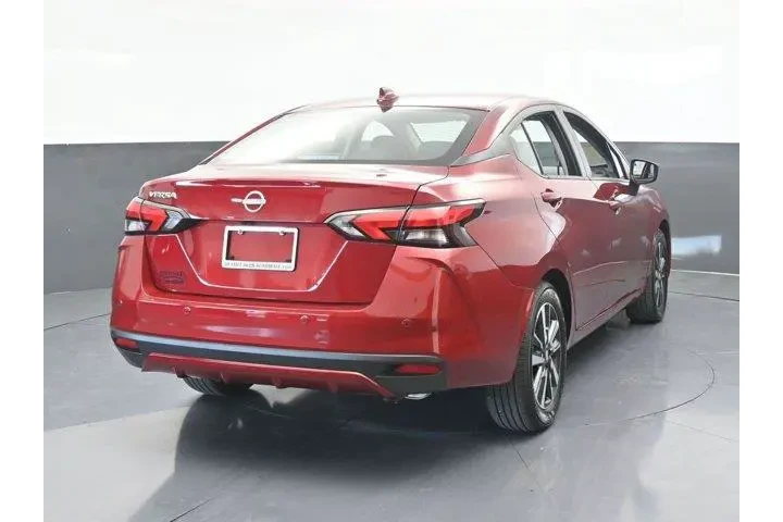 $15694 : Nissan Versa 2025 SV 4dr Sed image 5