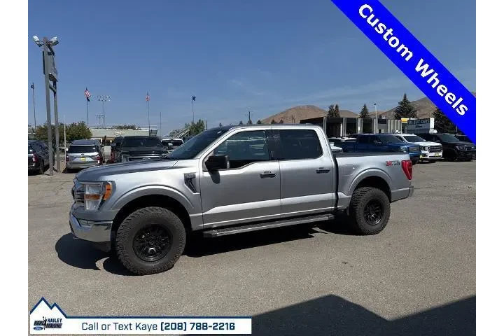 $27687 : Ford F-150 2021 4x4 XLT 4dr image 9