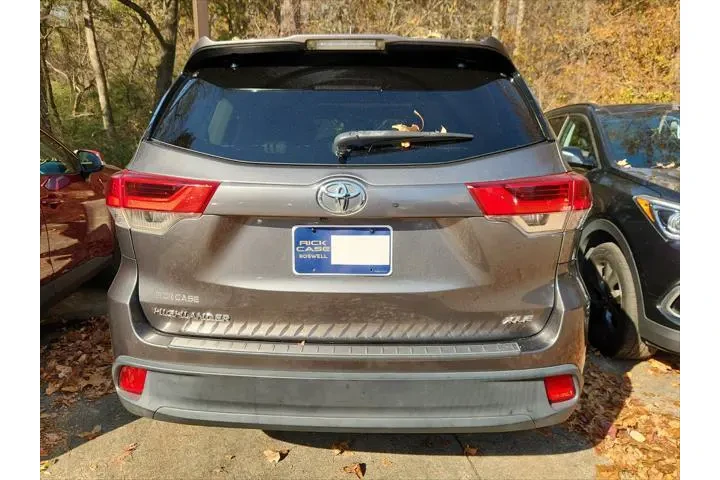 $20991 : Toyota Highlander 2017 XLE 4 image 9