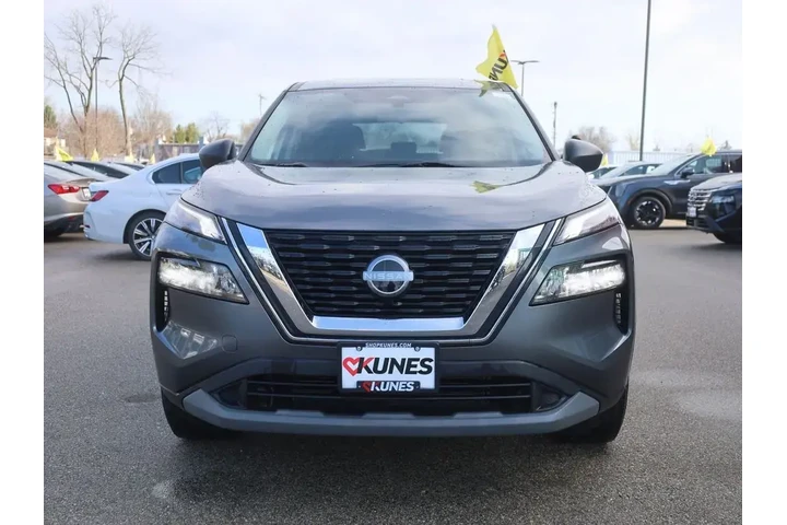 $17877 : Nissan Rogue 2023 AWD S 4dr image 3