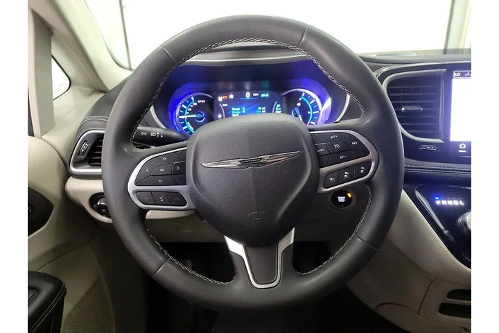 $24998 : Chrysler Pacifica Plug-In Hy image 10