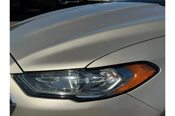 $13742 : Ford Fusion 2019 SE 4dr Seda image 9