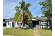 $1050 : beautifully spacious 3-bedroom thumbnail