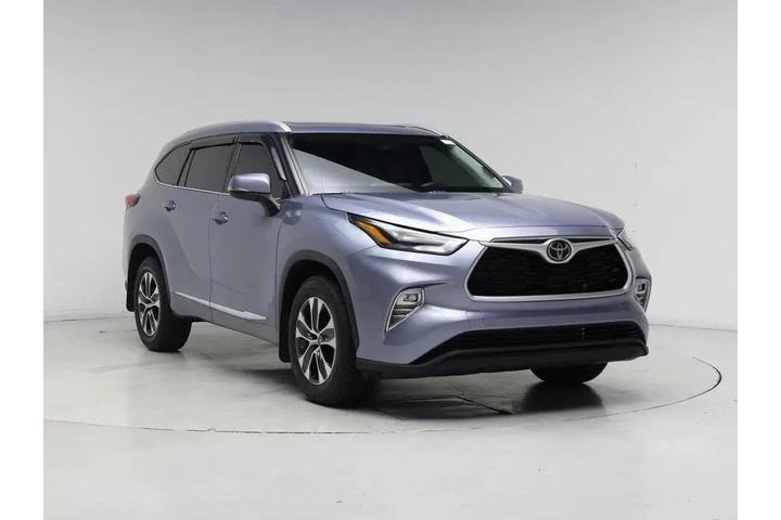 $33998 : Toyota Highlander 2022 XLE 4 image 1