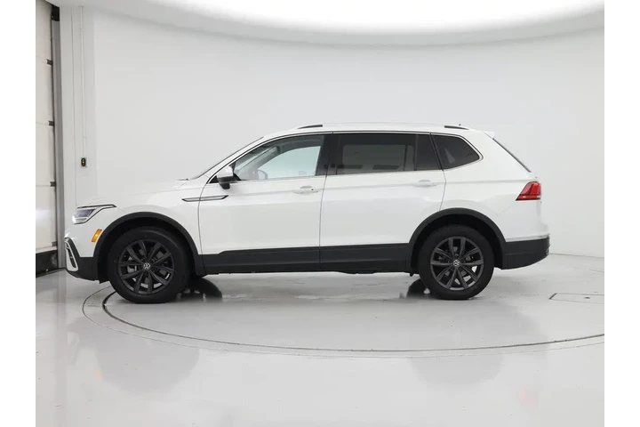 $20998 : Volkswagen Tiguan 2023 SE 4d image 3