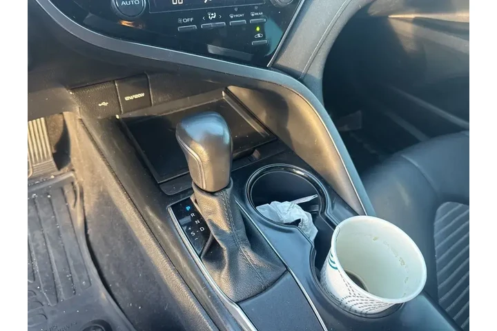 $20505 : Toyota Camry 2020 SE 4dr Sed image 10