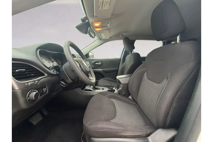 $17587 : Jeep Cherokee 2021 Latitude image 10