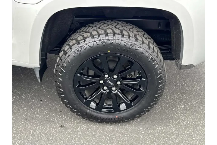 $18895 : GMC Canyon 2016 4x2 SLE 4dr image 7