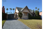Available 3Bed 2Bat in LA