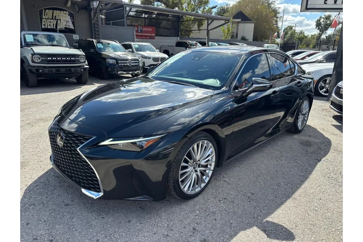 2022 IS 300 PREMIUM image 1