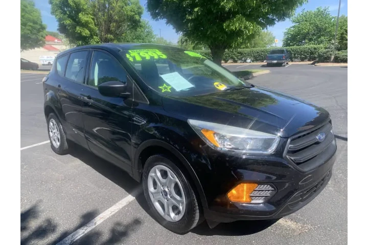 $7995 : 2017 Escape S image 8