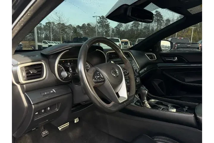 $20897 : Nissan Maxima 2021 3.5 SR 4d image 10