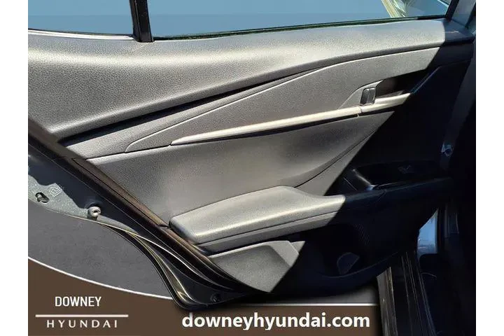 $29898 : Toyota Camry 2025 SE 4dr Sed image 5