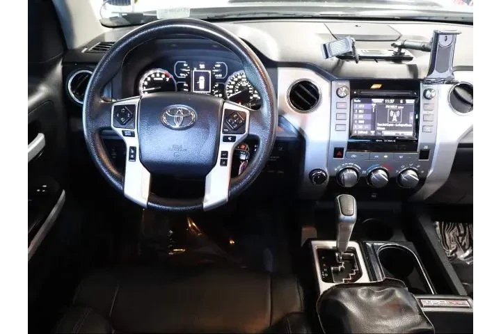 $37995 : Toyota Tundra 2019 4x4 TRD P image 8