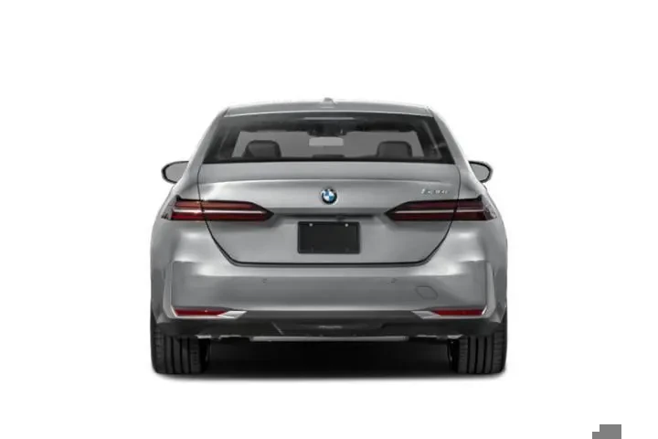 $39943 : BMW 5 Series 2024 AWD 530i x image 5