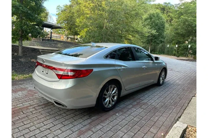 $5500 : 2013 Azera image 5