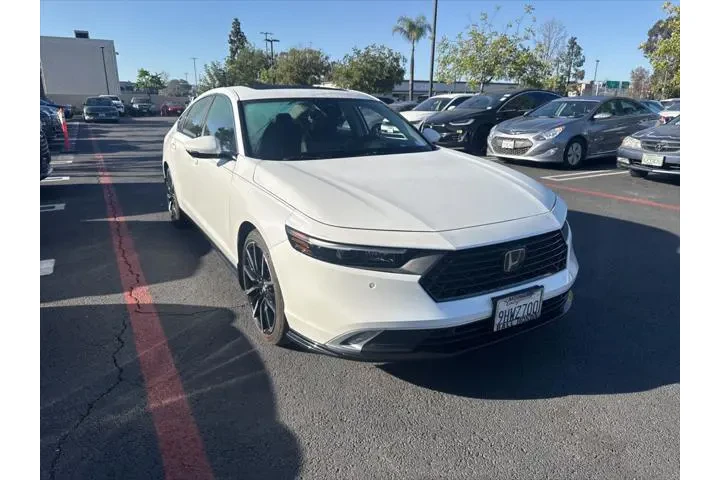 $31995 : Honda Accord Hybrid 2023 Tou image 4