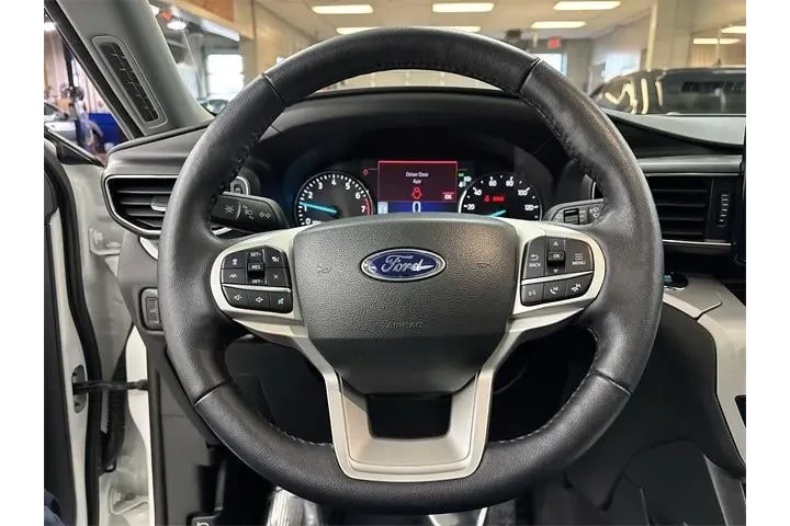 $29500 : Ford Explorer 2023 AWD XLT 4 image 6