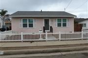 This a 2 bedroom 1 bath house en Los Angeles