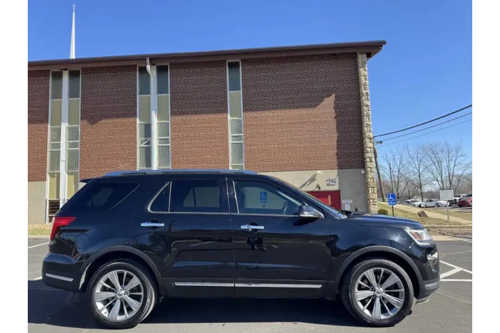 $10999 : 2018 Explorer Limited image 5