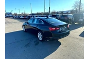 $14580 : 2017 Malibu 4dr Sdn LT w/1LT thumbnail