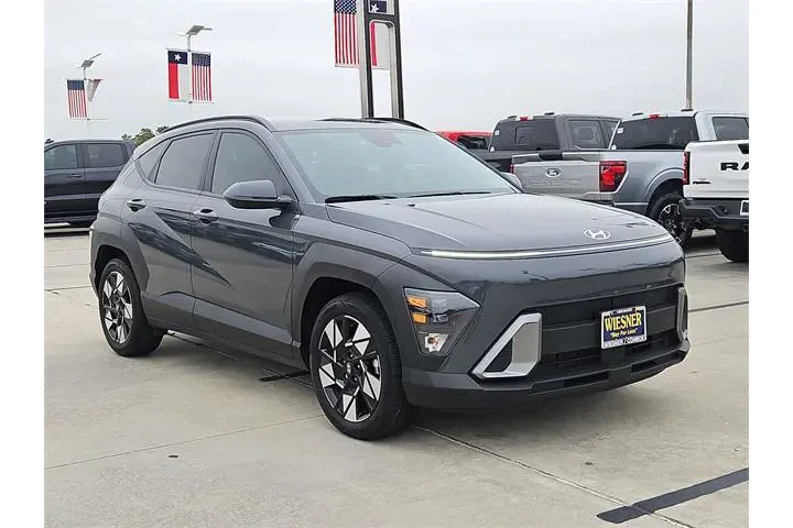 $21482 : Hyundai KONA 2024 SEL 4dr Cr image 3