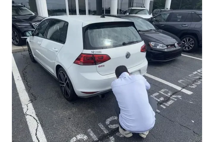 $16121 : Volkswagen Golf GTI 2017 Spo image 5