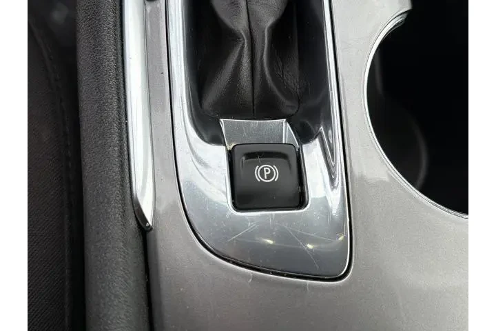 $17950 : Chevrolet Malibu 2024 LT 4dr image 10