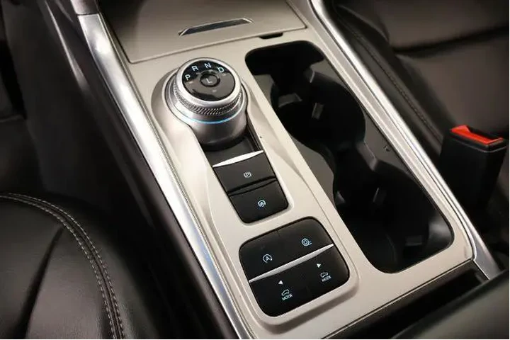 $27403 : Ford Explorer 2023 XLT 4dr S image 8