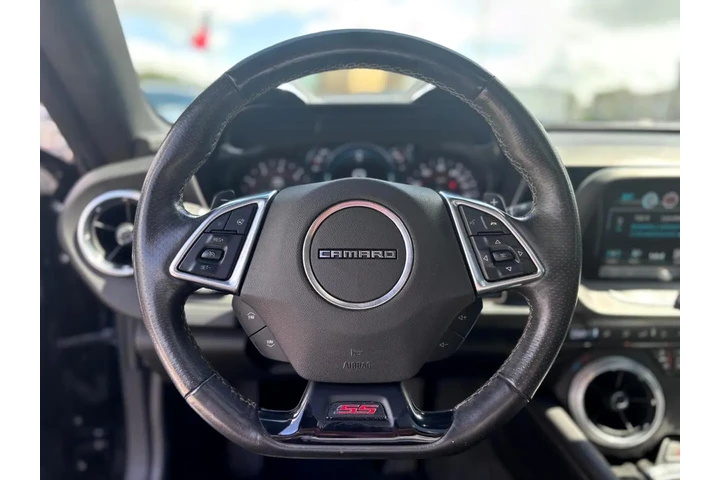 2018 Camaro 2SS image 9