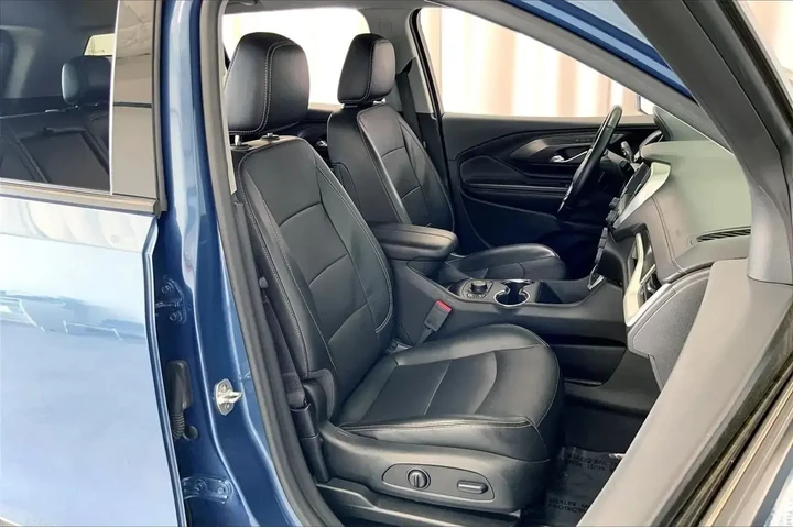 $21417 : GMC Terrain 2024 SLT 4dr SUV image 6