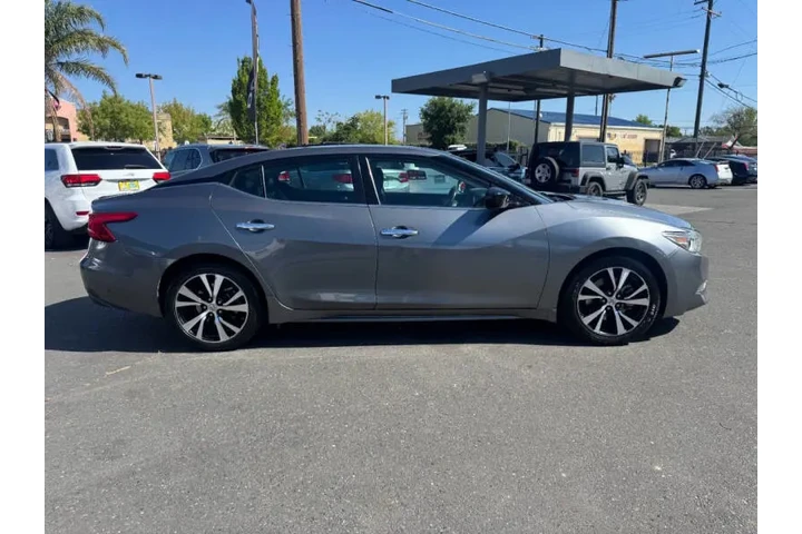 $6998 : 2018 Maxima 3.5 S image 9