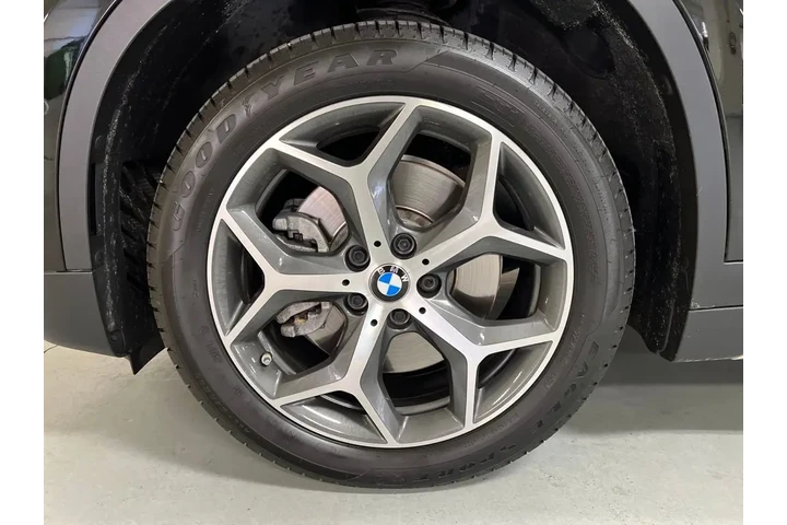 $15688 : 2018 X1 sDrive28i image 9