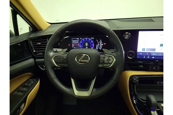 $37998 : Lexus NX 250 2024 4dr Crosso image 10