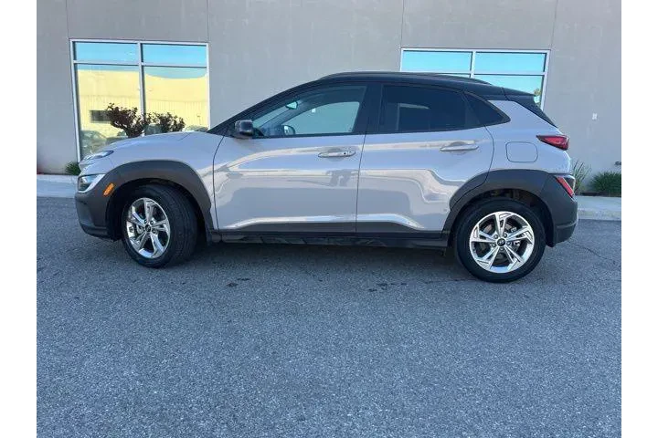 $21995 : Hyundai KONA 2023 AWD SEL 4d image 6