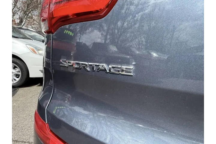 $8995 : 2014 Sportage EX image 9