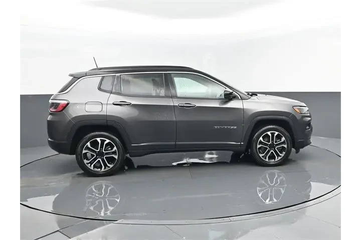 $18233 : Jeep Compass 2023 4x4 Limite image 4