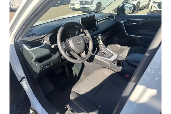 $26791 : Toyota RAV4 2024 XLE 4dr SUV image 9