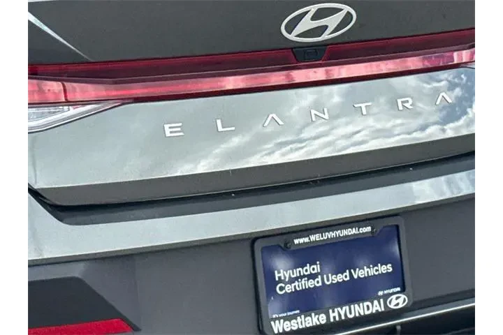 $21990 : Hyundai ELANTRA Hybrid 2025 image 6