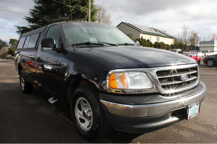 $6995 : 2001 F-150 Reg Cab 120" RWD image 8