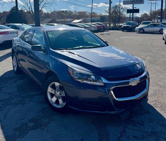 $7900 : 2015 Malibu LS image 9