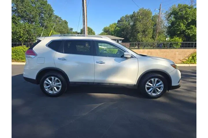 $14995 : Nissan Rogue 2015 SV 4dr Cro image 3