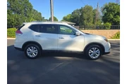 $14995 : Nissan Rogue 2015 SV 4dr Cro thumbnail