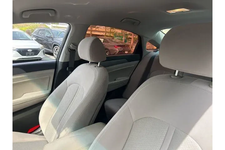 $15276 : Hyundai SONATA 2018 SEL 4dr image 10