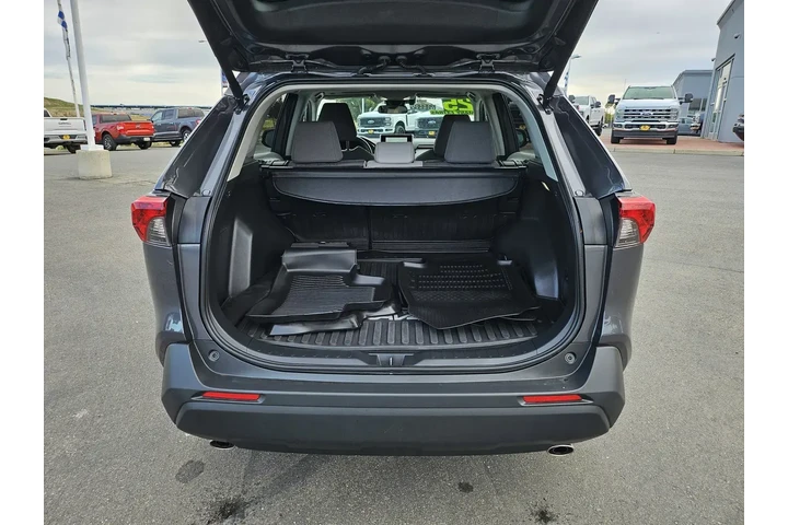 $36000 : Toyota RAV4 2025 AWD XLE 4dr image 10