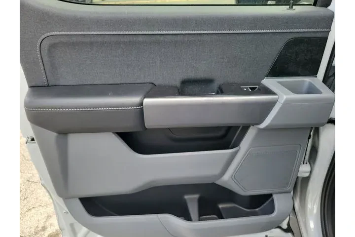 $36990 : Ford F-150 Lightning 2023 AW image 10