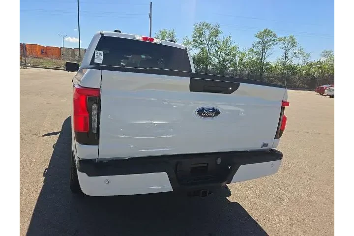 $32999 : Ford F-150 Lightning 2023 AW image 5